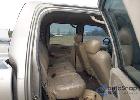 2002 Ford F-150 Lariat/Xlt z USA, uszkodzony, nr VIN 1FTRW08L12KC18122